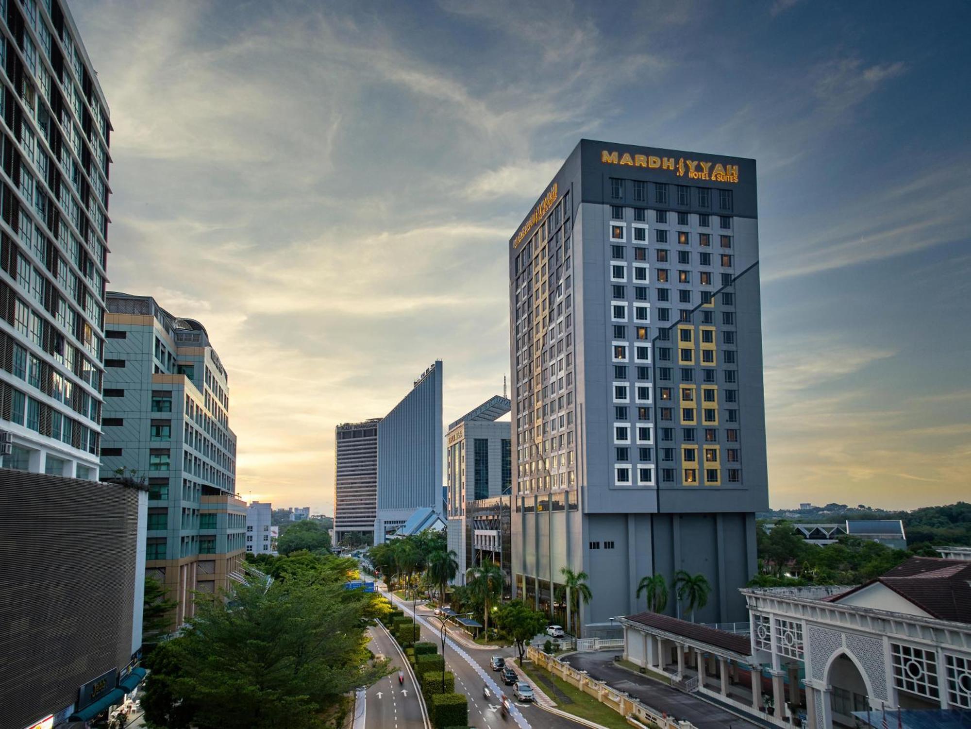 Mardhiyyah Hotel And Suites Shah Alam Exterior foto