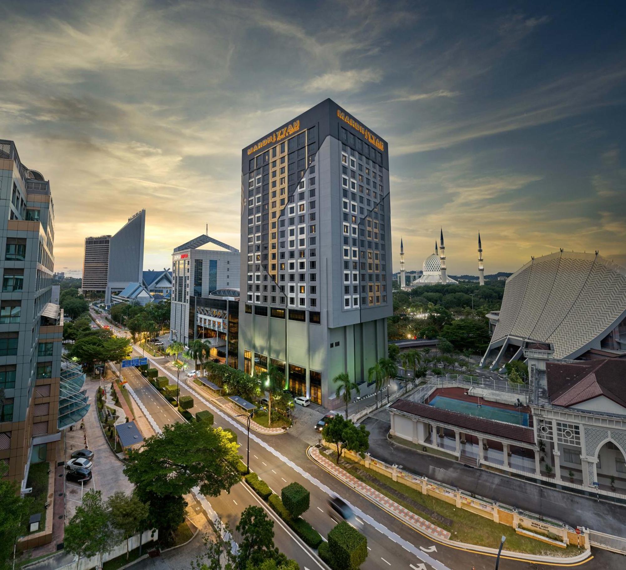 Mardhiyyah Hotel And Suites Shah Alam Exterior foto